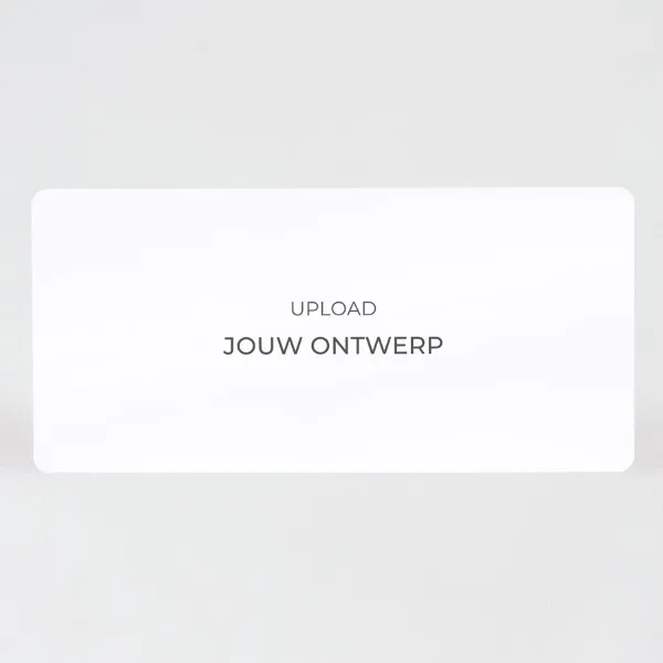 Liggende enkele eigen ontwerpkaart met ronde hoeken van mat papier (proefdruk)