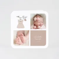 Geboortekaartje met illustratie meisjesoutfit en foto's (proefdruk)