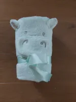 Baby dekentje fleece met geborduurde knuffel BEERTJE