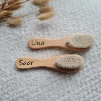 Babyhaarborstel met naam, gepersonaliseerd, babyuitzet, haarborstel, kraamcadeau, houten babyhaarborstel