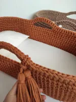 ByFame- babySara babymand - mozesmand - rood bruin - handgemaakt - 100% katoen - inclusief matrasje