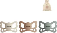 Frigg butterfly spenen siliconen anatomisch met naam T2 (6-18 maanden) + speenzakje - Cream, sage en silky satin - fopspenen
