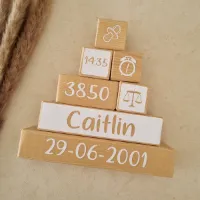 Geboortepiramide - gepersonaliseerd - kraamcadeau - baby -geboorte - met naam - houten blokken