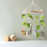 Joymaxx Baby Mobiel - Houten Muziekmobiel Jungle Dieren + Tropische Bladeren - Boxmobiel Neutrale Kleur - Kraamcadeau- Kraamcadeau - Babyshower Cadeau