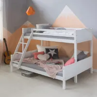 Kinder stapelbed voor 2 kinderen 90x200 en 140x200 met lattenbodem en matrassen