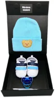 Kraamcadeau, kraamcadeau jongen - blauwe babymuts, baby schoentjes en speen - kan ook rechtstreeks worden verstuurd