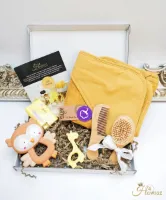 Kraamcadeau voor jonge en meisje - Hawsaz.nl cadeau - Genderneutraal baby cadeau - babygeschenkset - Baby kado - Babyset - Zwitsal - Badcape -Baby verzorging - Badcape - baby kam en borstel - Bijtring