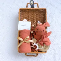 Luxe Babycadeau in Rotan Koffertje – Uniek en Met Liefde Gemaakt - Perfect als kraamgeschenk