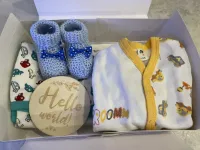 Maminobaby.nl - Baby Geschenkset jongens | | Auto’s | Newborn | Pyjama | Deken | Babyslofjes | Kraamcadeau | Babyshower